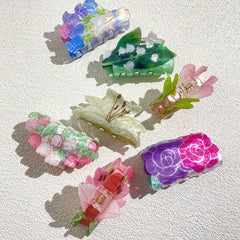 Sweet Acrylic Double Sided Flower Printed Hair Claw Clip For Women Oversize Geometric close-up view