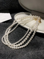 Girl’s Imitation Pearl Magnetic Round Buckle Beaded Choker Necklace | Elegant Collarbone detail view