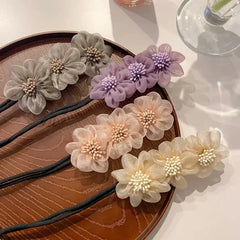Elegant Shell Pearl Lazy Hair Curler Bow Barrettes Braided Hair Artifact Vintage Women F detail view