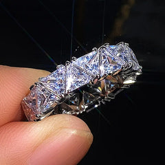 Luxurious 925 Sterling Silver Ring, Triangular Zircon Ring with Aaa Zircon Crystal, Enga detail view