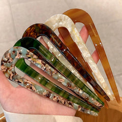 U-shaped Female Hairpin Mineral Patterned Meatballs Hairpin Vintage Chinese close-up view