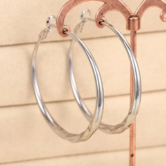 Huitan Trendy Simple Style Silver Color/Gold Color Big Hoop Circle Earrings For Women close-up view