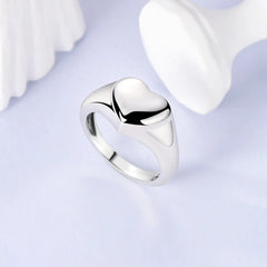 925 Sterling Silver Heart Ring with Cubic Zircon | Geometric Wedding Band for Women detail view