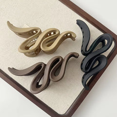 1 Set of 3 Large Matte Wave Hair Clips for Women - Retro Y2K Style Solid Color Shark Clips, Easy to Secure & Style Hair