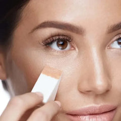 Wet and Dry Dual-Use Triangle Makeup Sponge Puff Set for Patting, Applying, and Blending detail view