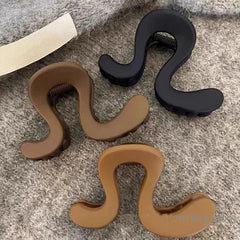 ⚑Korean Simple Matte Hair Clips Retro Geometric Claw Clips Elegant Premium Half-Up Hair Clips Shark Clip