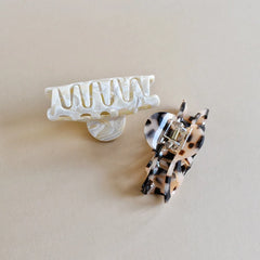 1PC Women's Acetate Hollow Claw Premium Hair Accessories Back Head Bun Shark Clip Non-Slip Hair Clip Holiday Gift Casual