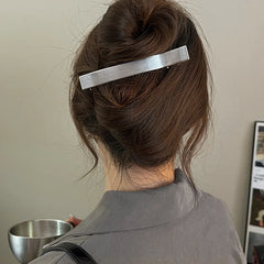 Korean Women Elegant Hair Clips Barrettes for Girls Metal Hair Claws Hairpin Bangs Duc close-up view
