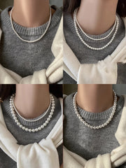 Girl’s Imitation Pearl Magnetic Round Buckle Beaded Choker Necklace | Elegant Collarbo close-up view
