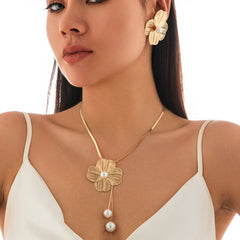 Ingemark Romantic Flower Petal Imitation Pearl Pendant Choker Necklace Stud Earrings Women Trendy Kp