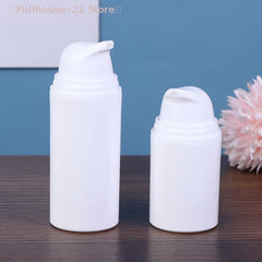 【MAX-22】15ml 30ml 50ml Plastic Bottles Cream Refillable White Airless Pump Emulsion Va close-up view
