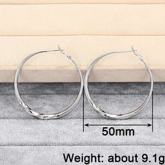 Huitan Trendy Simple Style Silver Color/Gold Color Big Hoop Circle Earrings For Women We detail view