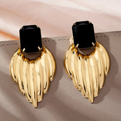 A Pair of Arabic Metal-Style Fashionable, Sexy and Versatile Women's Earrings