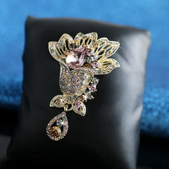 Vintage Women Men Fashion Exquisite Crystal Badges Classic Elegant High-end Lady Party Banquet Brooch Pin