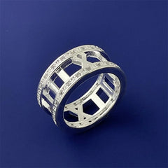 925 sterling silver Roman numeral AAA zircon ring, wedding ring for men and women, fas close-up view