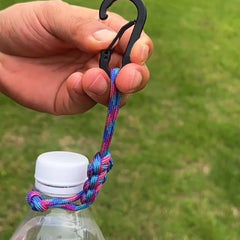 Outdoor Multifunctional Water Bottle Buckle, Kettle Buckle, Umbrella Rope Buckle, Hat close-up view