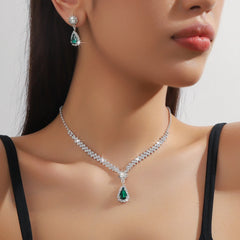 3 Pieces Of Fashionable Women's Water Drop Necklaces And Earrings Set For Wedding Seas close-up view