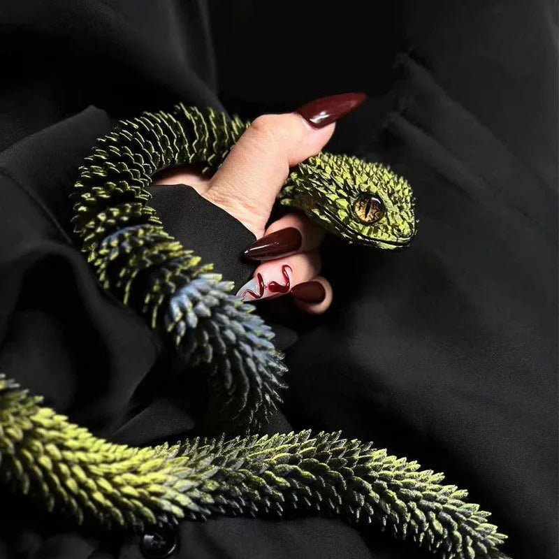 3D Printed Rotatable Snake Model – Articulated Animal Simulation Ornament - Onlytenbucks.com