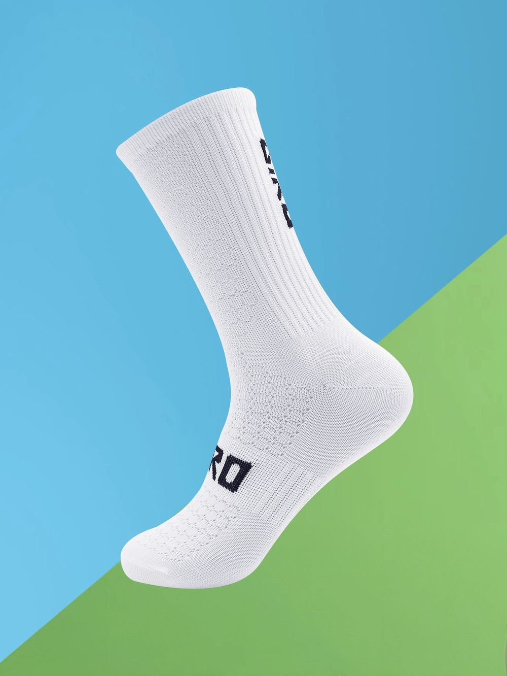 Men Knee High Socks Running Socks Sport Basketball Socks lifestyle view