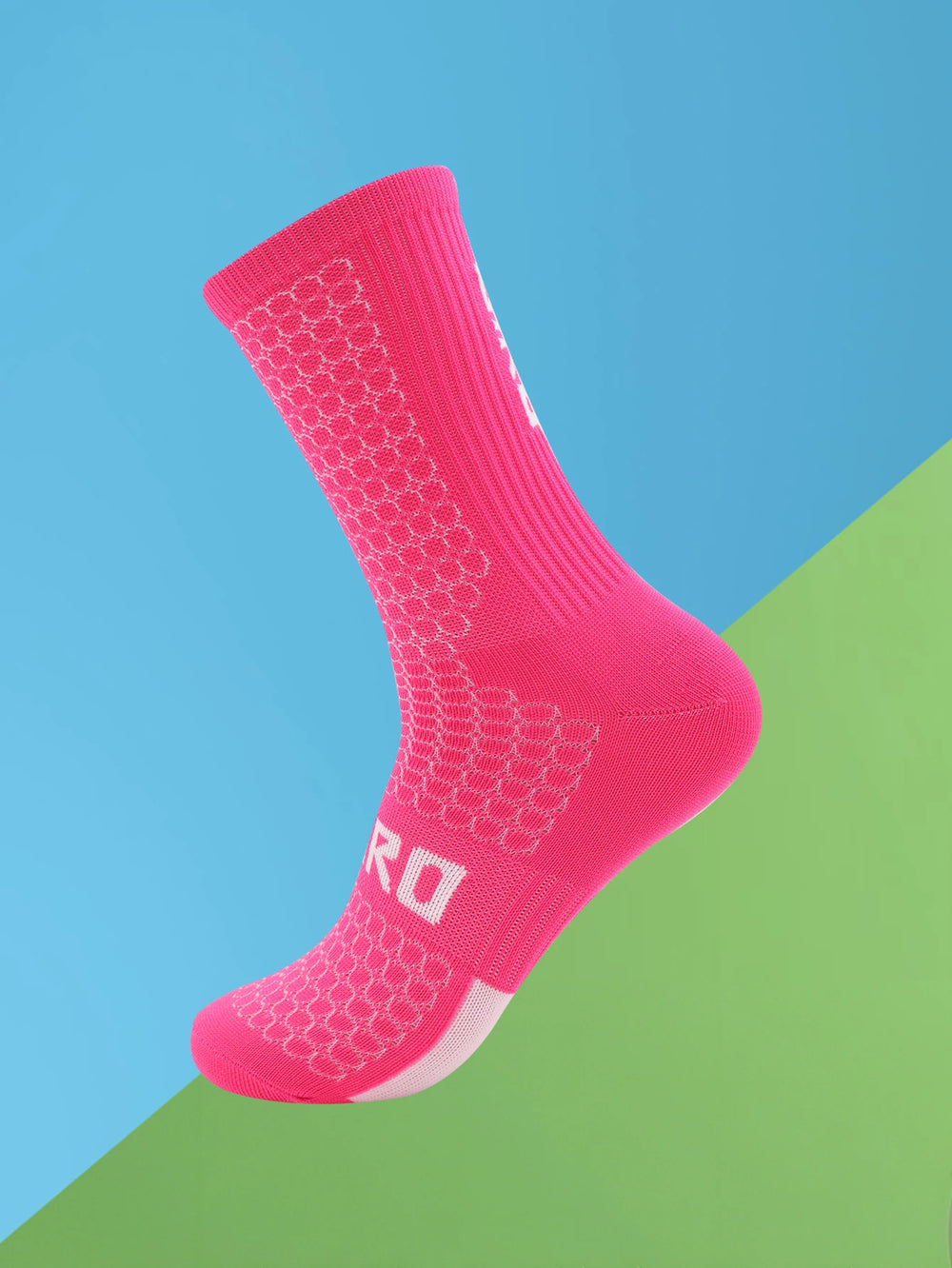 Men Knee High Socks Running Socks Sport Basketball Socks close-up view
