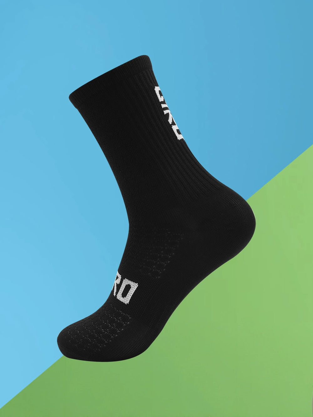 Men Knee High Socks Running Socks Sport Basketball Socks lifestyle view