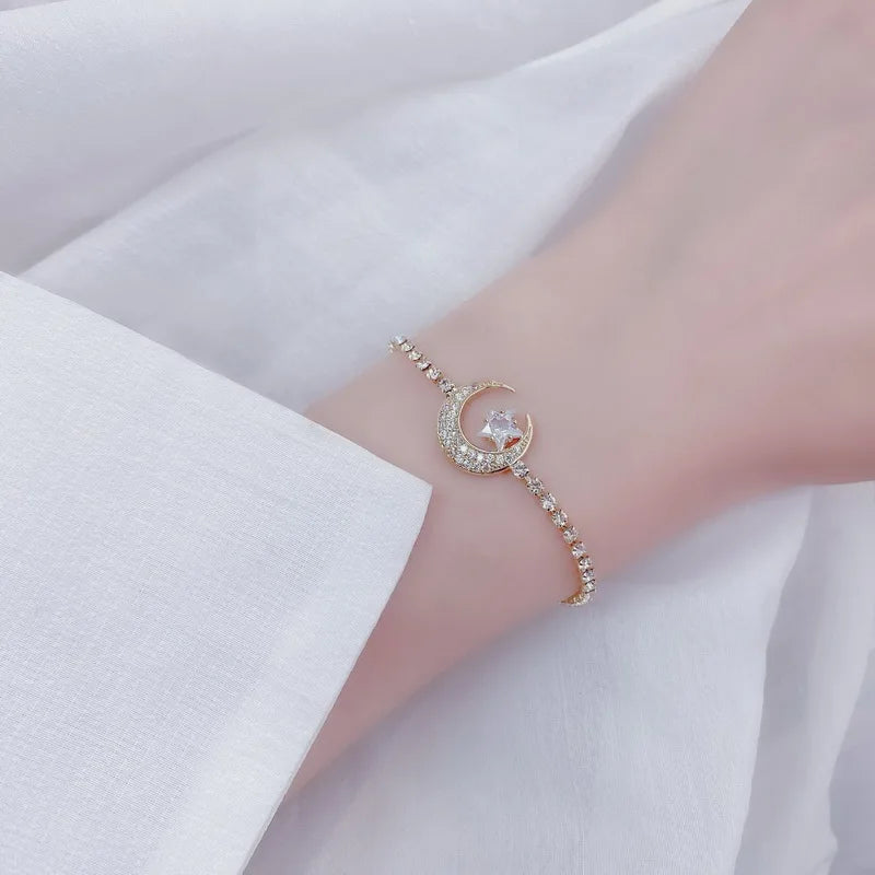 Korean New Luxury Crystal Flower Cubic Zirconia Pendant Bracelet Women Round Butter additional angle