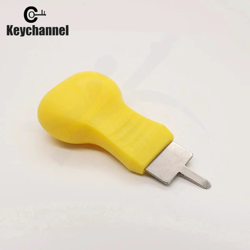 4pcs Car Key Shell Remove Tool Open Remote Shell Tool Car Remote Case Repair Tool Kit lifestyle view
