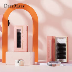 DeceMars 4D W Shaped Eyelash Extension | 12 Lines Per Tray detail view