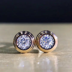 Huitan Classic Stud Earrings for Women/Men Inlaid Round White CZ Simple Design Couple Earrings Fancy Gift Timeless Style Jewelry
