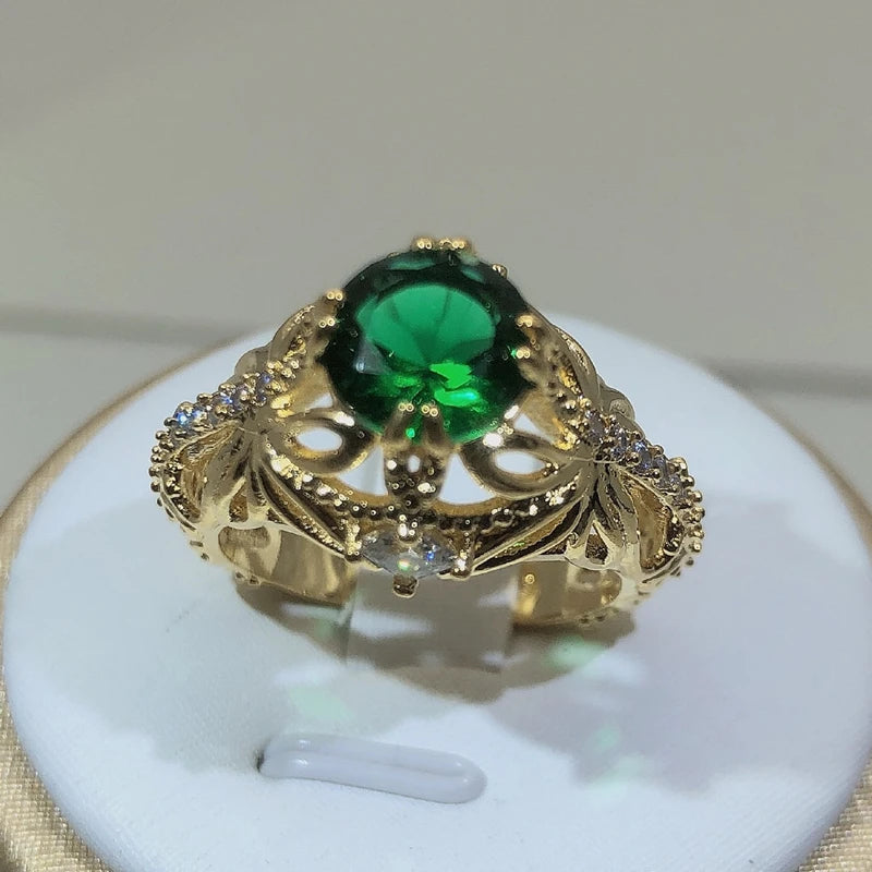 14K Gold Vintage Emerald zircon Ring for Women 925 Silver Jewelry Natural Emerald Rin lifestyle view