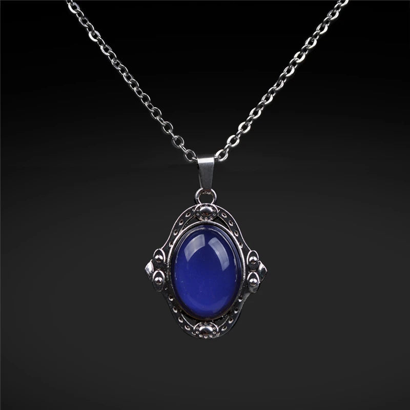 Mood Color Change Necklace | Retro Palace Elliptic Pendant with Stainless Steel Chain detail view