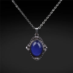 Mood Color Change Necklace | Retro Palace Elliptic Pendant with Stainless Steel Chain detail view