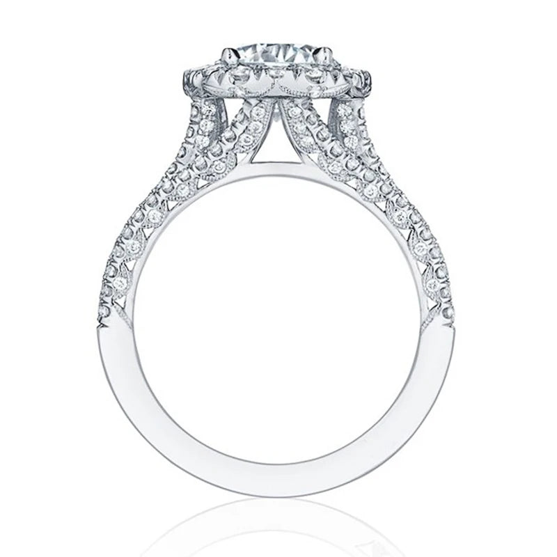 Huitan Trendy Women Rings with Brilliant Cubic Zirconia Luxury Engagement Rings Fashio close-up view