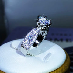 925 Sterling Silver Luxury Sparkling Six-Claw White Zircon Ring For Ladies Party Rece alternate view