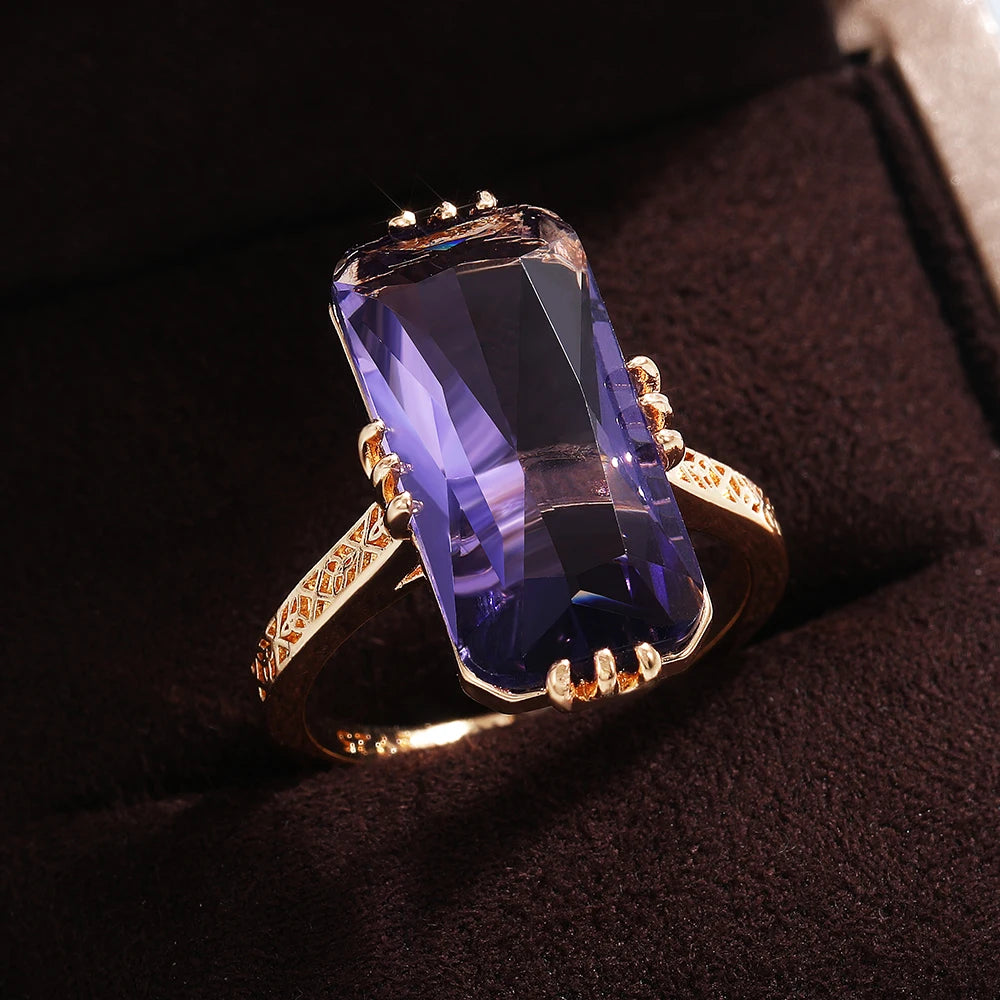 Huitan Purple Stone Rings Women Vintage Party Elegant Lady's Ring Birthday Anniversary Gift Exaggerated Female Fashion Jewelry