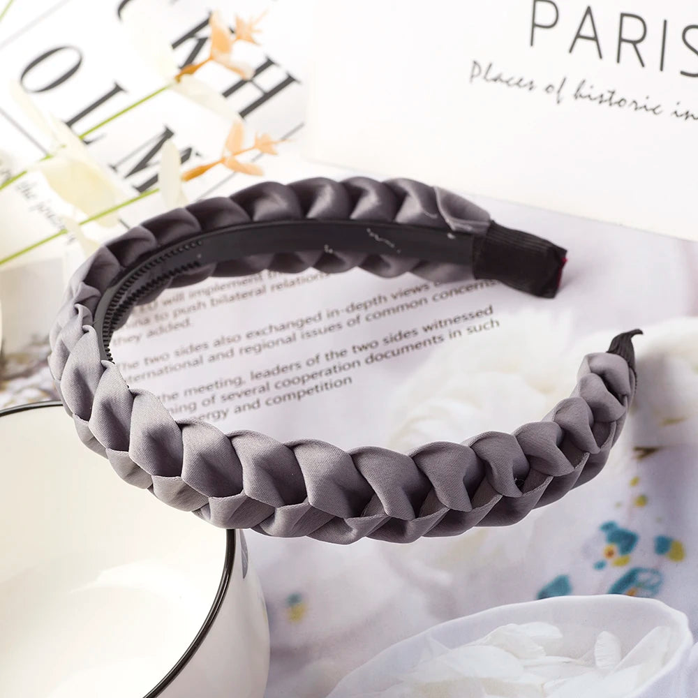 Braided Headband Women Girls Elastic Hairbands Non-slip Fashion Weaving Hair Hoop Band close-up view