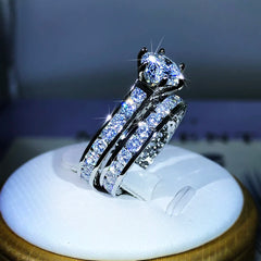 925 Silver Luxury Engagement Rings for Women 2Pcs/Set Shiny Zircon Novel Design Two Tone detail view