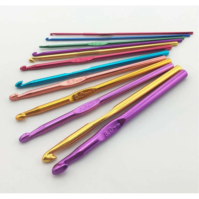 1Pcs Crochet Hook Handle Knitting Needles 2.5mm 3mm 3.5mm 4mm 4.5mm 5mm 5.5mm 6mm 7mm close-up view