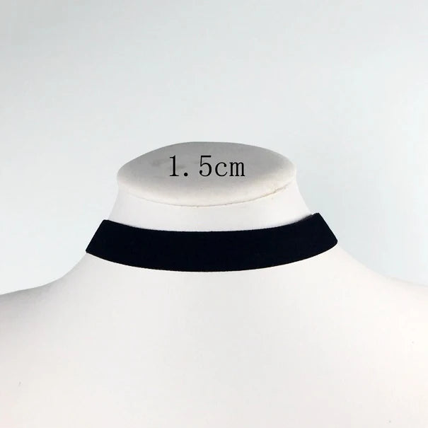 Korean Fashion Womens Accessoires Punk Gothic Soft Black Velvet Choker Necklace Girl N close-up view
