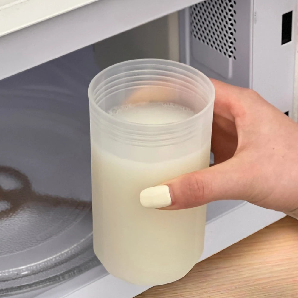 WORTHBUY Portable Plastic Water Bottle With Handle Leak-proof Heat-resistant Tumble additional angle
