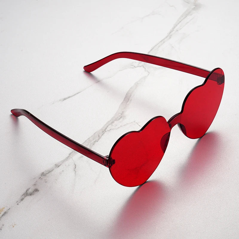 Color heart shape ocean personality Frameless Children's Sunglasses Candy Love Sungla lifestyle view