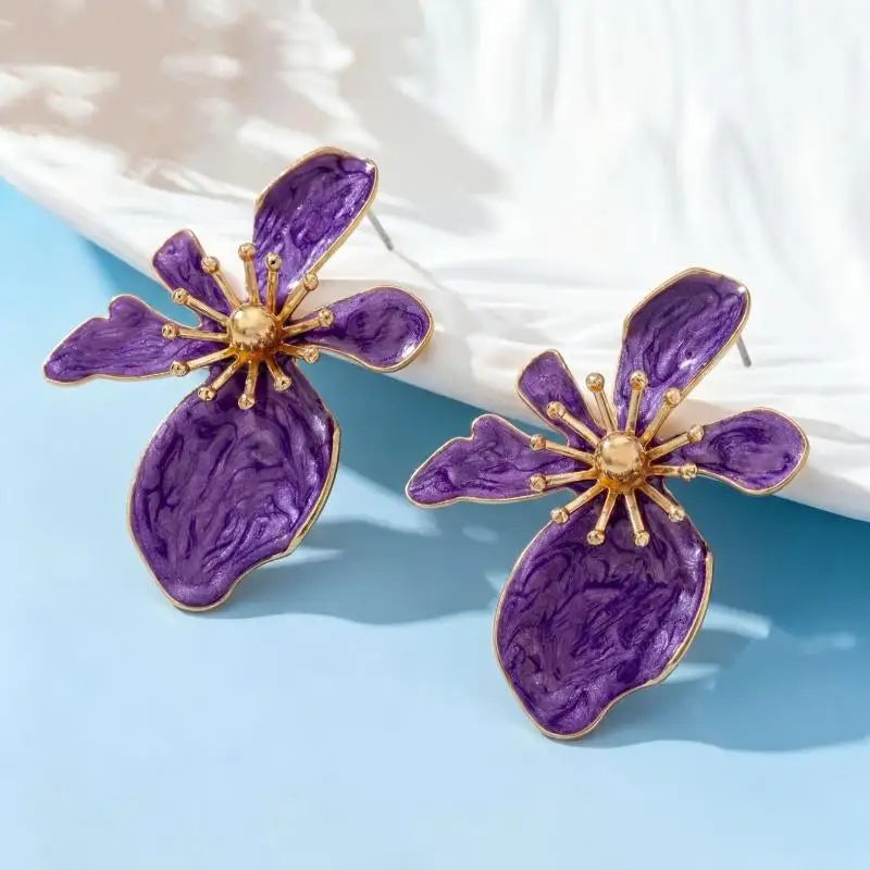 Pearl Flower Earrings Black Shaped Dangle Drop White Faux Polka Dot Gold Tone Details lifestyle view