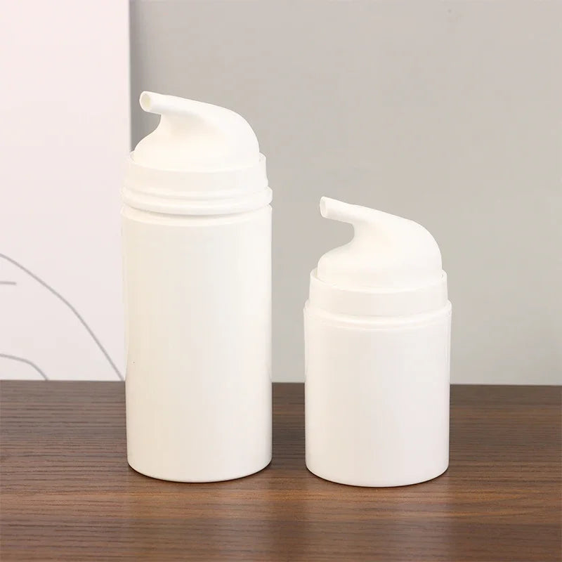 30/50/100/150ML Travel Pump Bottle Dispenser Empty Lotion Bottles Refillable Vacuum C lifestyle view