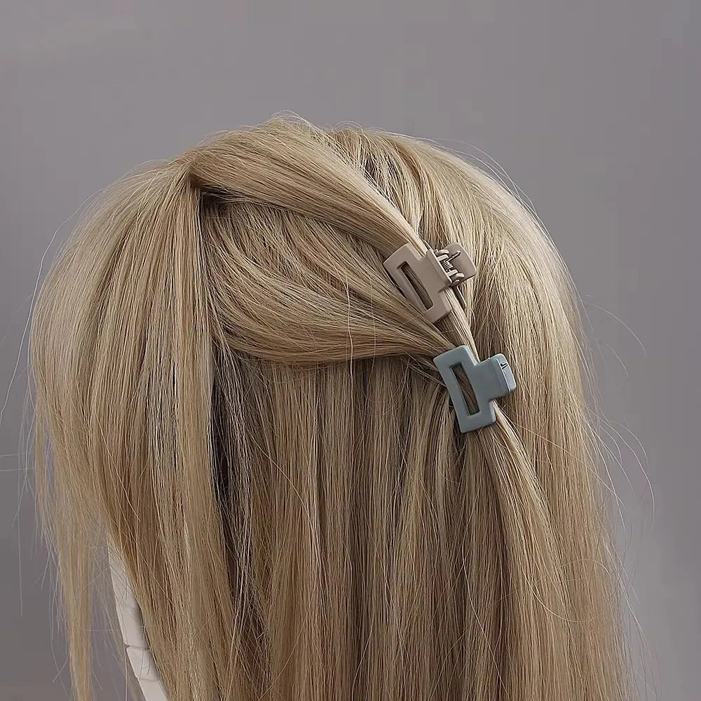 20 Pcs/bag Solid Color Matte Hollow Hair Claw Clip Candy Color Catch Barrettes Stylis alternate view