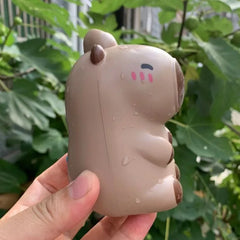 Funny Capybara Plastic Water Gun Gags Practical Jokes Water Toys Cute Capybara Outdoor close-up view