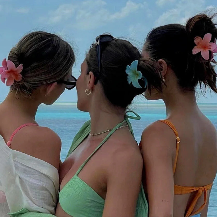 Bohemian Flower Hair Claw Clip For Women Sweet Floral Hair Claws Crab Clamp Barrettes close-up view