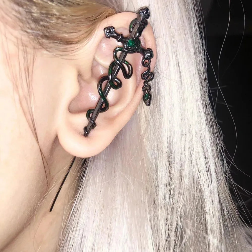 1PCS Black and White Iced Serpentine Piercing Ear Needle New Gothic Style Men's and W lifestyle view