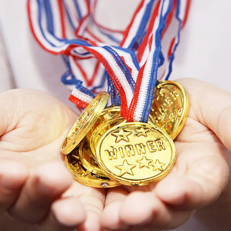10/20Pcs Plastic Gold Winner Award Medals Kids Birthday Party Favors Sports Game Priz lifestyle view