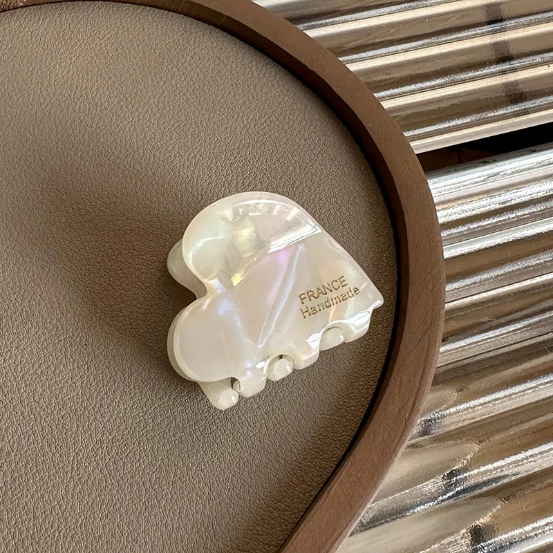 3.5cm Small Heart Shaped Hair Claw, Cute Acetate Mini Hair Crab Clips Fashion Hair Accessories for Women Girls Daily Use