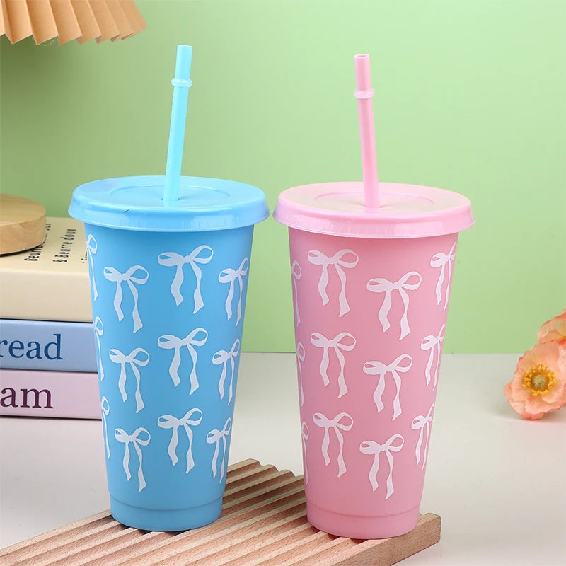710ml Bow Reusable Party Cups With Straw Lid Coffee Juice Tea Cute Tumbler With Straw close-up view
